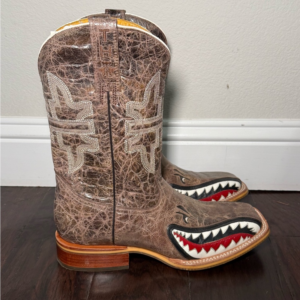 Tin Haul Brown Western Boots with Shark Motif